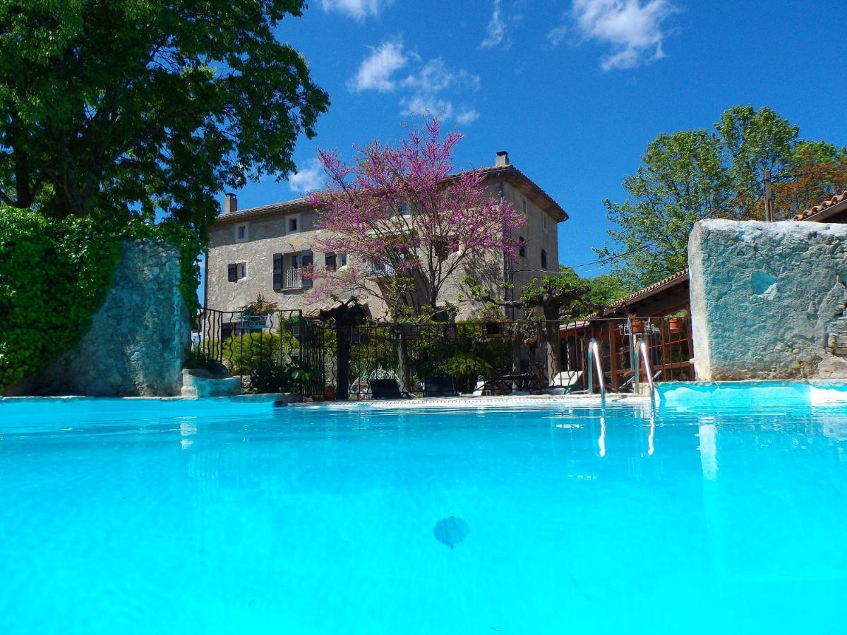 Logis Des Magnans - Le Murier - Bed & Breakfast *
