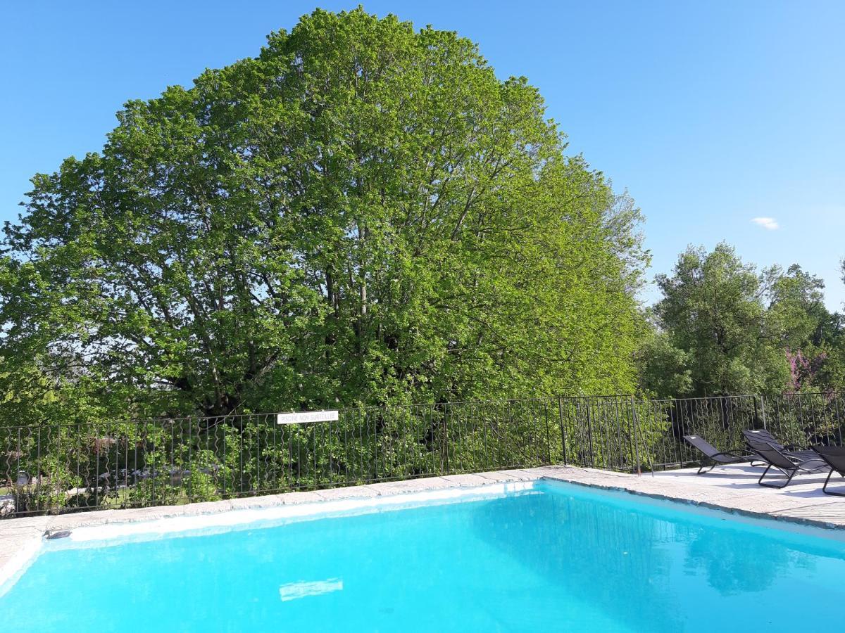 Logis Des Magnans - Le Murier - Bed & Breakfast